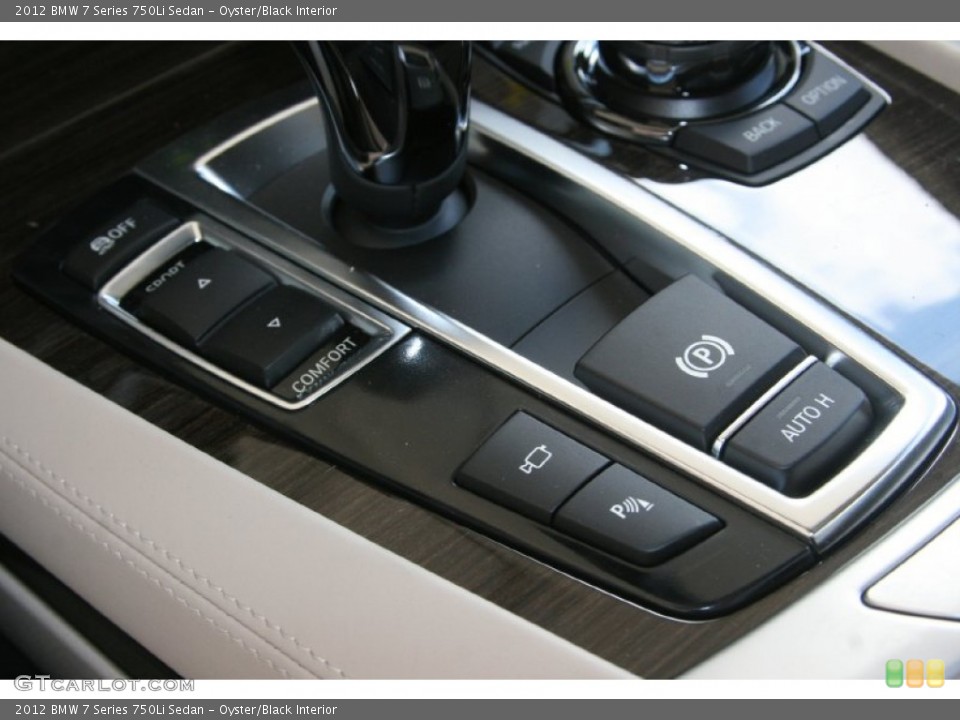 Oyster/Black Interior Controls for the 2012 BMW 7 Series 750Li Sedan #51078038