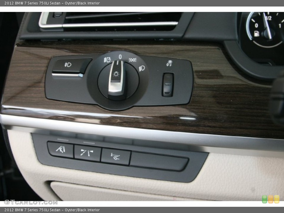 Oyster/Black Interior Controls for the 2012 BMW 7 Series 750Li Sedan #51078062