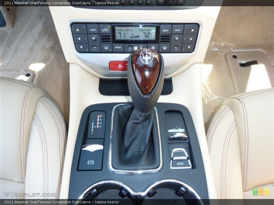Sabbia Interior Transmission for the 2011 Maserati GranTurismo Convertible GranCabrio #51081035