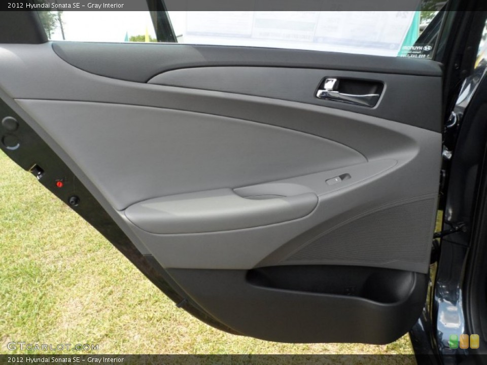 Gray Interior Door Panel for the 2012 Hyundai Sonata SE #51094778