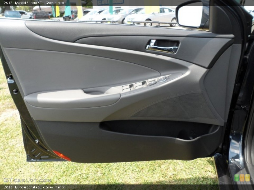 Gray Interior Door Panel for the 2012 Hyundai Sonata SE #51094826
