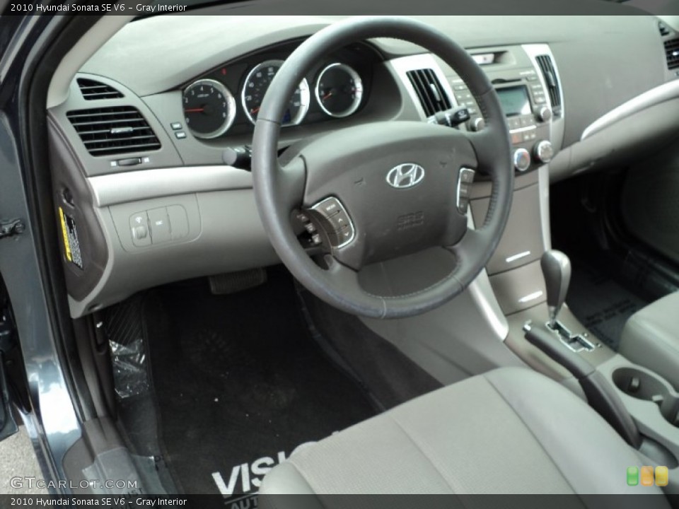 Gray Interior Photo for the 2010 Hyundai Sonata SE V6 #51098288