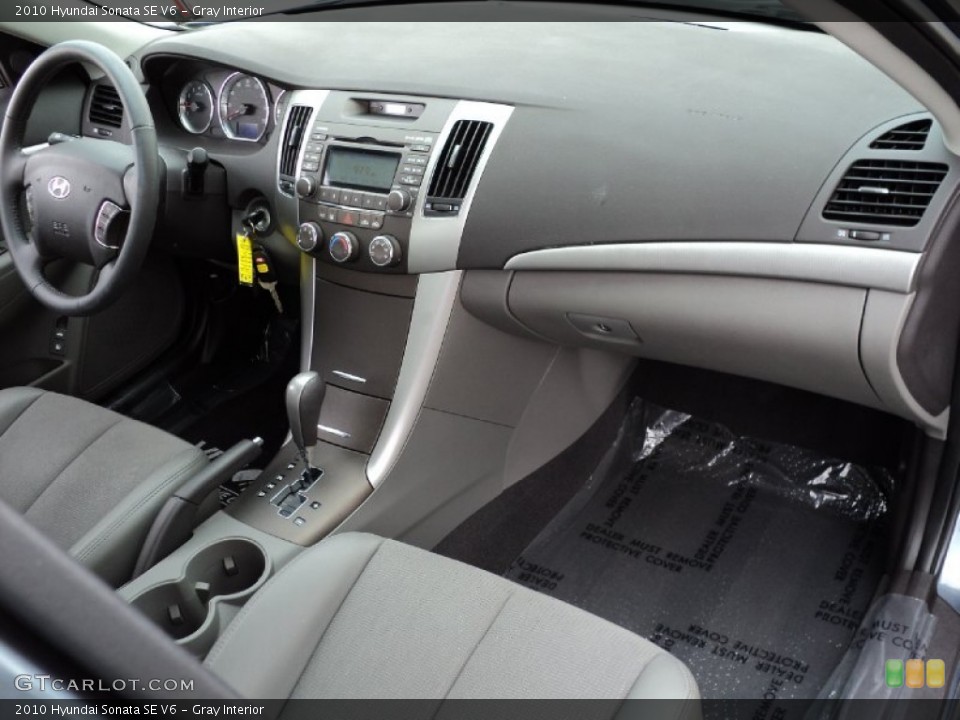 Gray Interior Dashboard for the 2010 Hyundai Sonata SE V6 #51098435