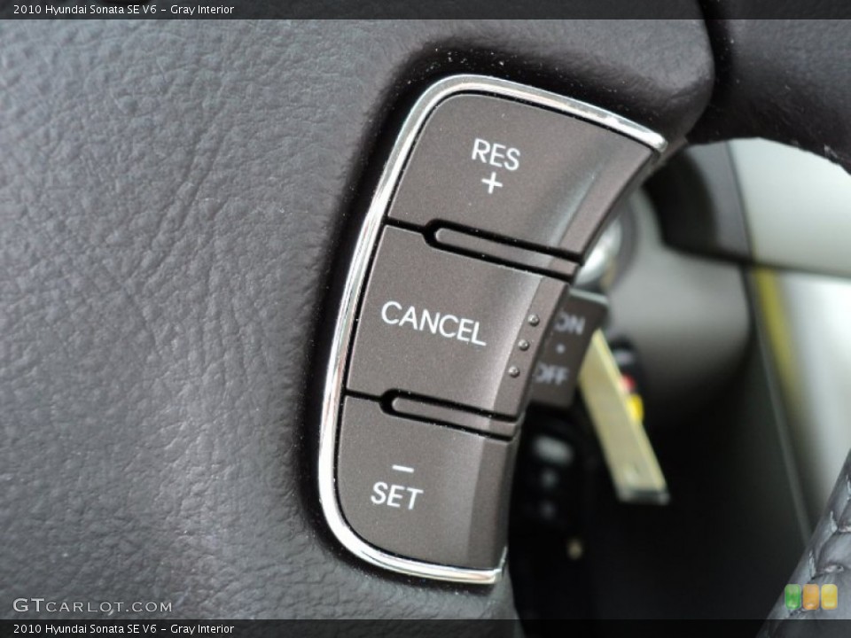 Gray Interior Controls for the 2010 Hyundai Sonata SE V6 #51098510