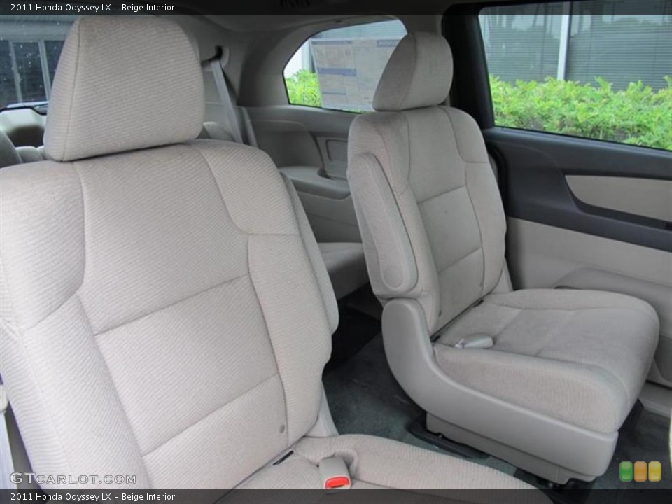 Beige Interior Photo for the 2011 Honda Odyssey LX #51099767