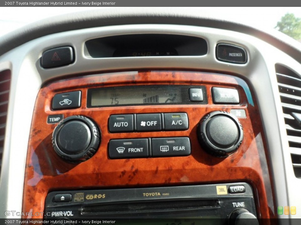Ivory Beige Interior Controls for the 2007 Toyota Highlander Hybrid Limited #51100844
