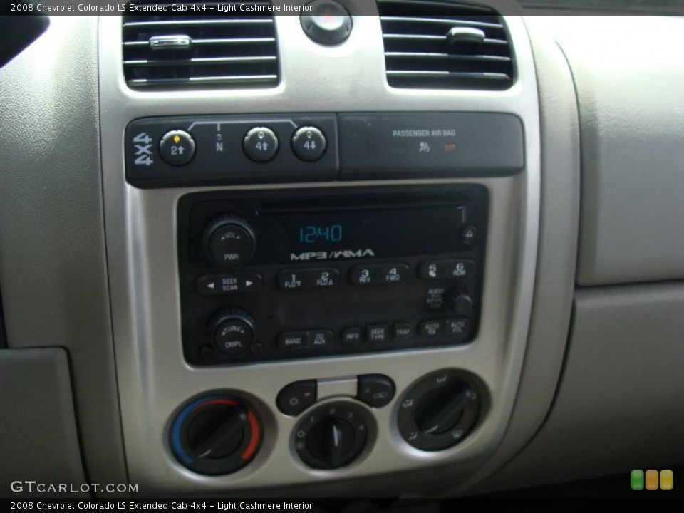 Light Cashmere Interior Controls for the 2008 Chevrolet Colorado LS Extended Cab 4x4 #51110089