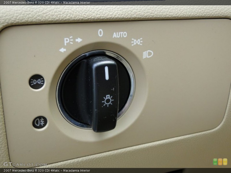 Macadamia Interior Controls for the 2007 Mercedes-Benz R 320 CDI 4Matic #51116534