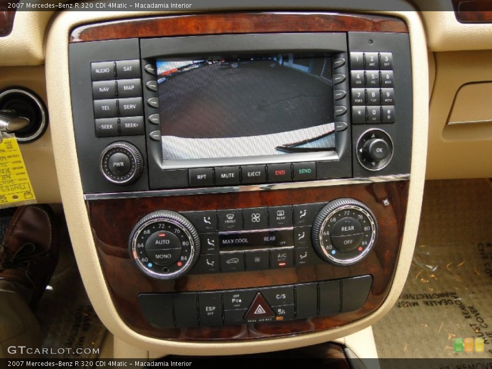 Macadamia Interior Controls for the 2007 Mercedes-Benz R 320 CDI 4Matic #51116624