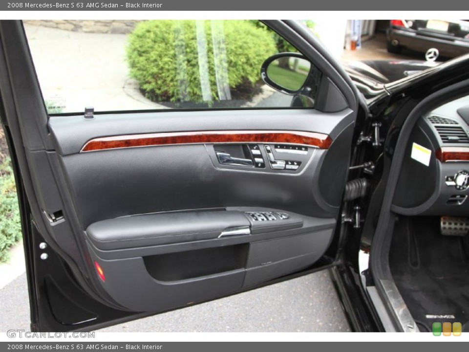 Black Interior Door Panel for the 2008 Mercedes-Benz S 63 AMG Sedan #51117521