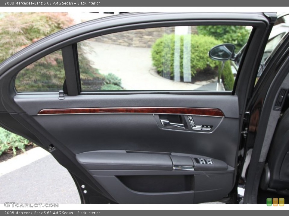 Black Interior Door Panel for the 2008 Mercedes-Benz S 63 AMG Sedan #51117536