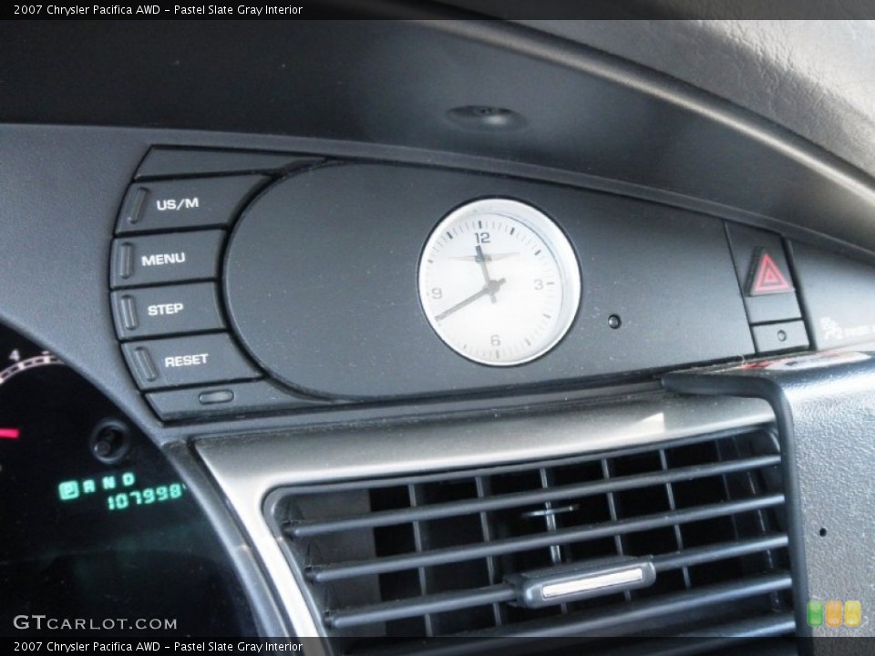 Pastel Slate Gray Interior Controls for the 2007 Chrysler Pacifica AWD #51124608