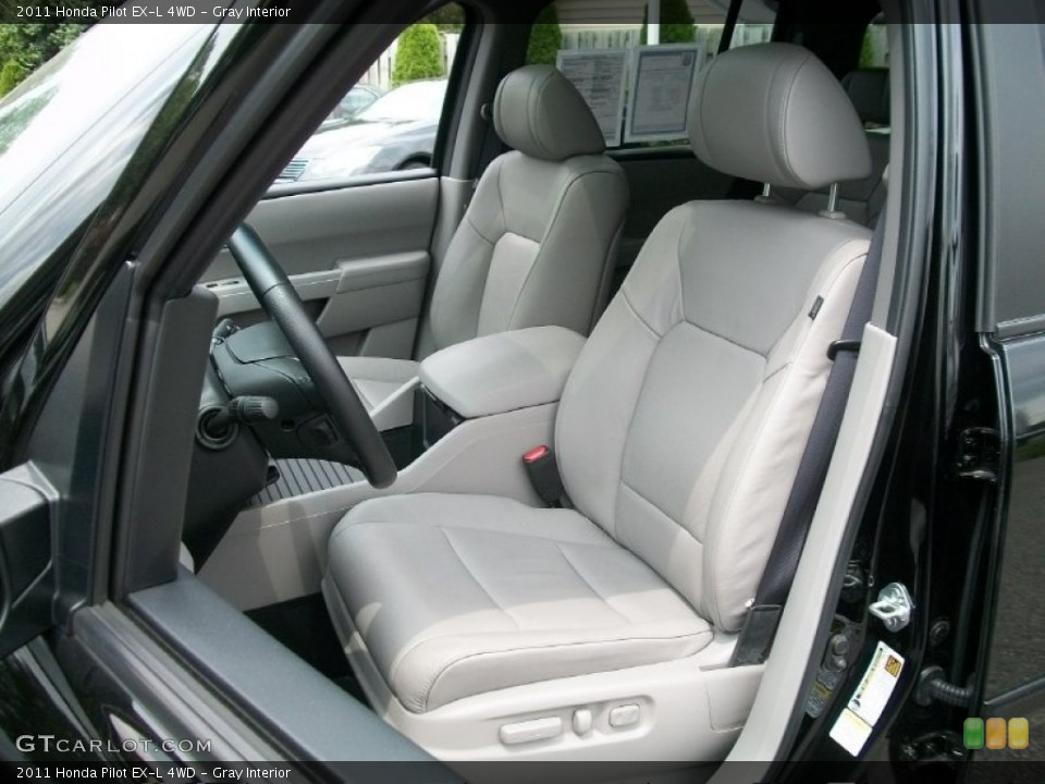 Gray Interior Photo for the 2011 Honda Pilot EX-L 4WD #51125025