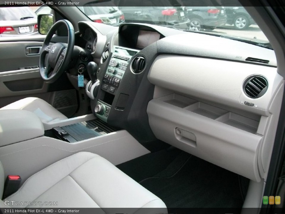 Gray Interior Dashboard for the 2011 Honda Pilot EX-L 4WD #51125250