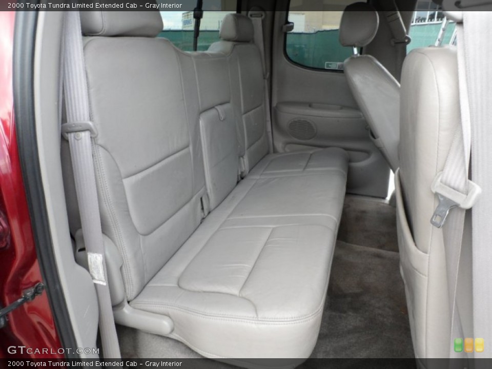 Gray Interior Photo for the 2000 Toyota Tundra Limited Extended Cab #51147998