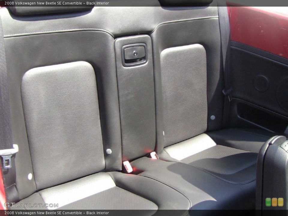 Black Interior Photo for the 2008 Volkswagen New Beetle SE Convertible #51152357