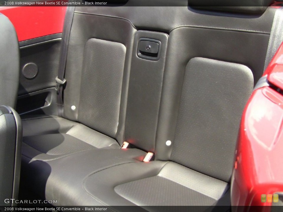 Black Interior Photo for the 2008 Volkswagen New Beetle SE Convertible #51152369