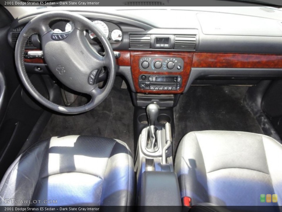 Dark Slate Gray Interior Dashboard for the 2001 Dodge Stratus ES Sedan #51153746