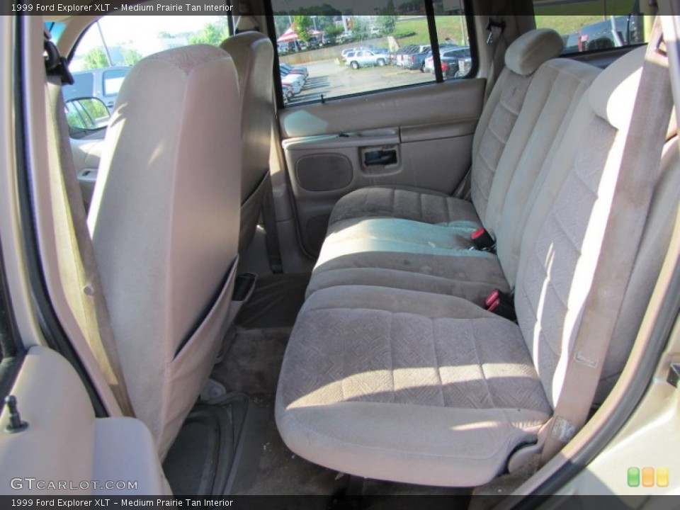 Medium Prairie Tan Interior Photo for the 1999 Ford Explorer XLT #51156794