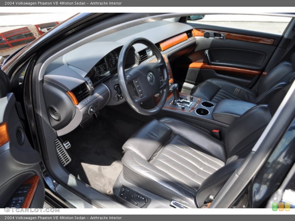 Anthracite Interior Photo for the 2004 Volkswagen Phaeton V8 4Motion Sedan #51158675