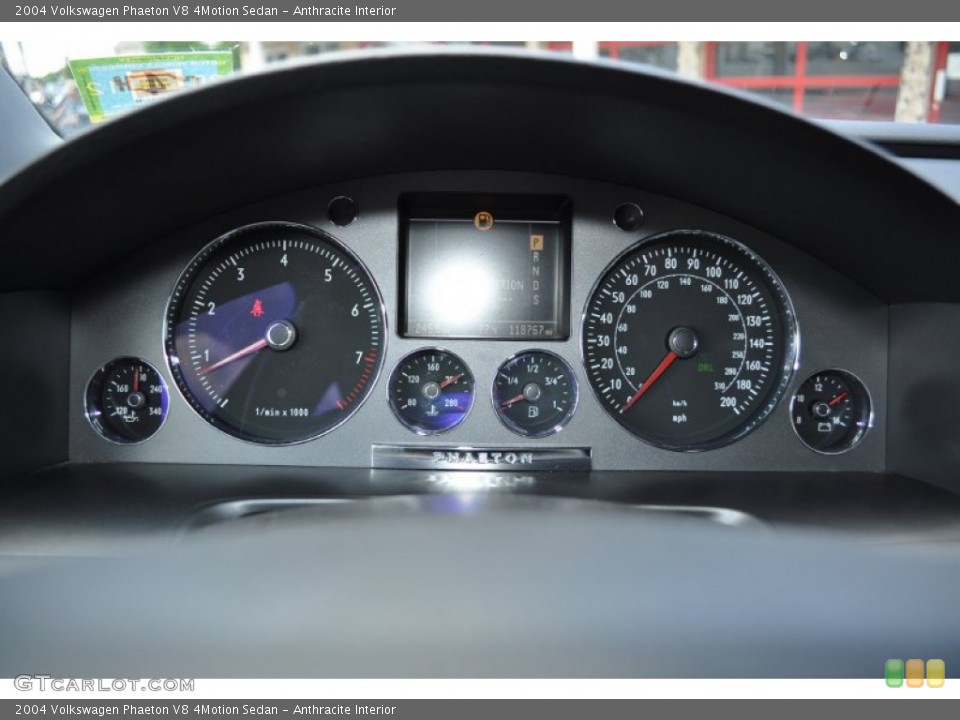 Anthracite Interior Gauges for the 2004 Volkswagen Phaeton V8 4Motion Sedan #51158762