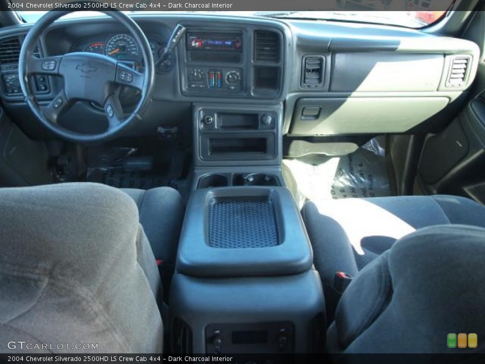 Dark Charcoal Interior Dashboard for the 2004 Chevrolet Silverado 2500HD LS Crew Cab 4x4 #51162549