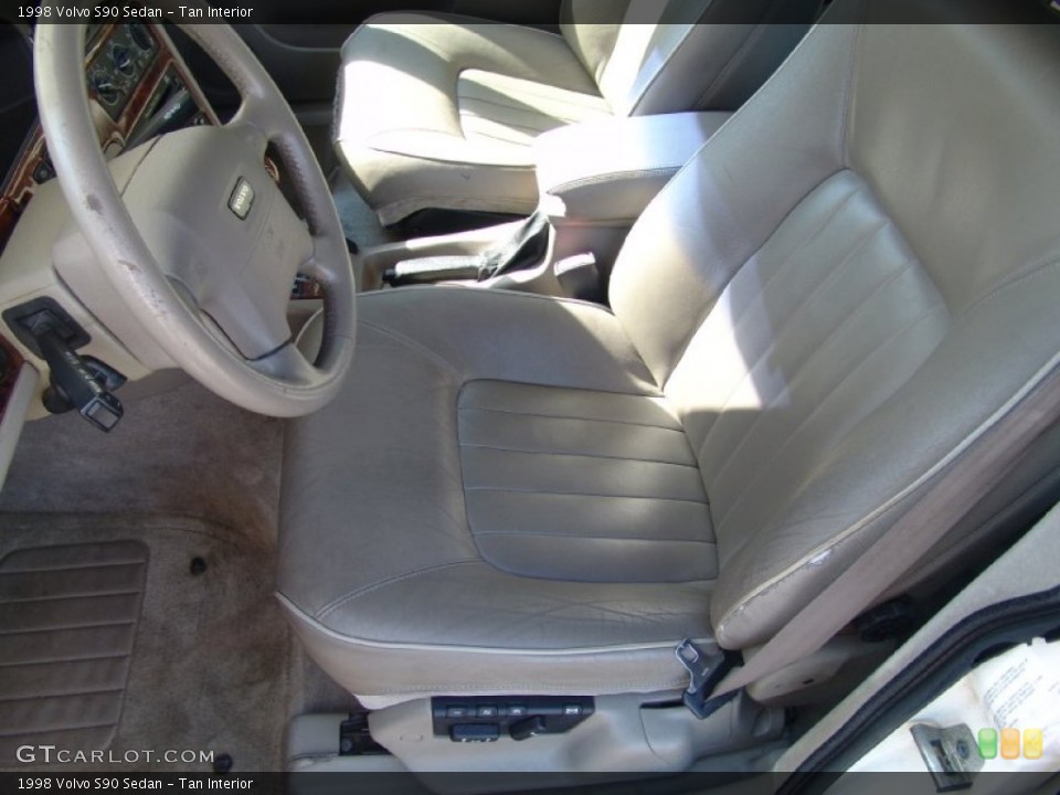 Tan Interior Photo for the 1998 Volvo S90 Sedan #51162600