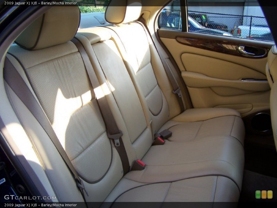 Barley/Mocha Interior Photo for the 2009 Jaguar XJ XJ8 #51164529