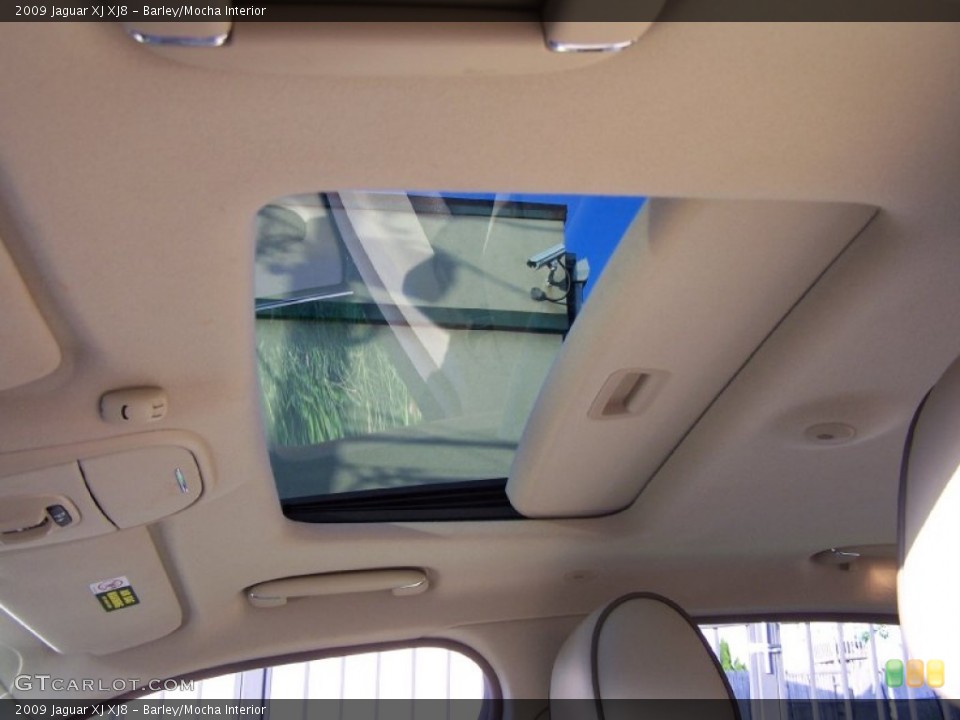 Barley/Mocha Interior Sunroof for the 2009 Jaguar XJ XJ8 #51164772