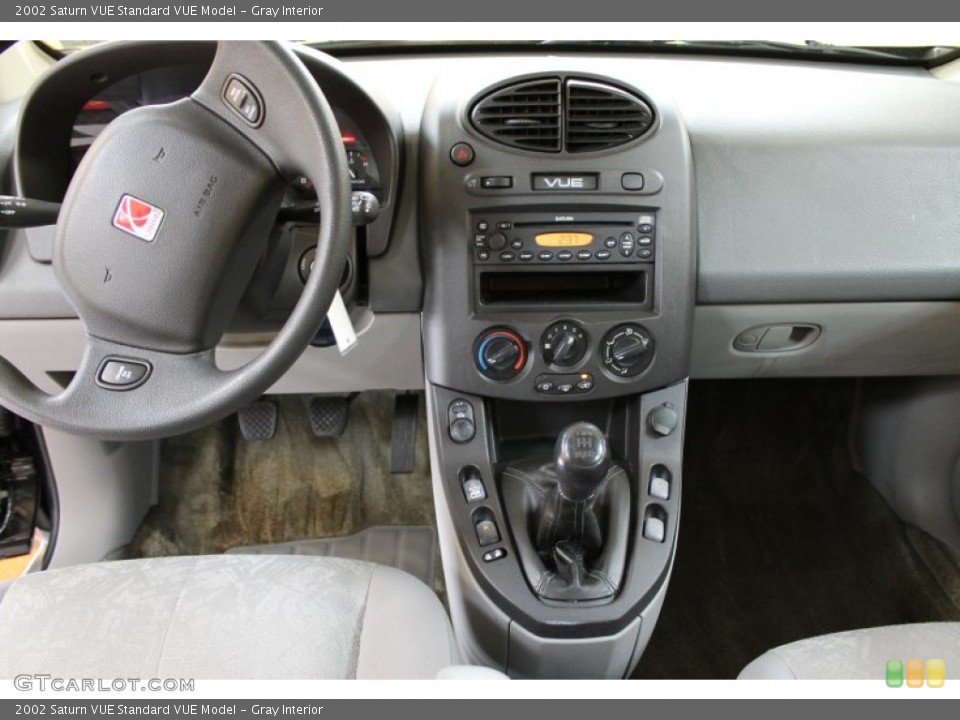 Gray Interior Dashboard for the 2002 Saturn VUE  #51170055