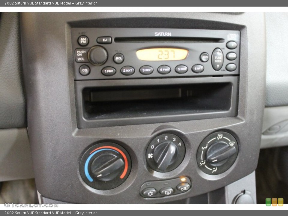 Gray Interior Controls for the 2002 Saturn VUE  #51170070