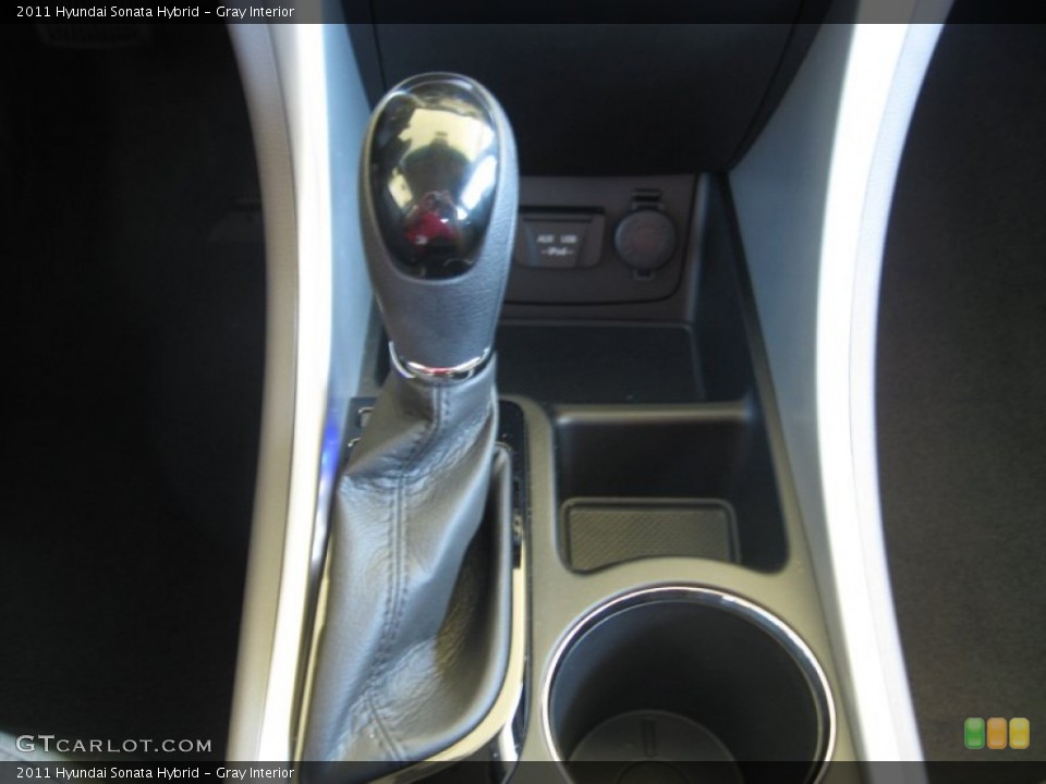 Gray Interior Transmission for the 2011 Hyundai Sonata Hybrid #51173730