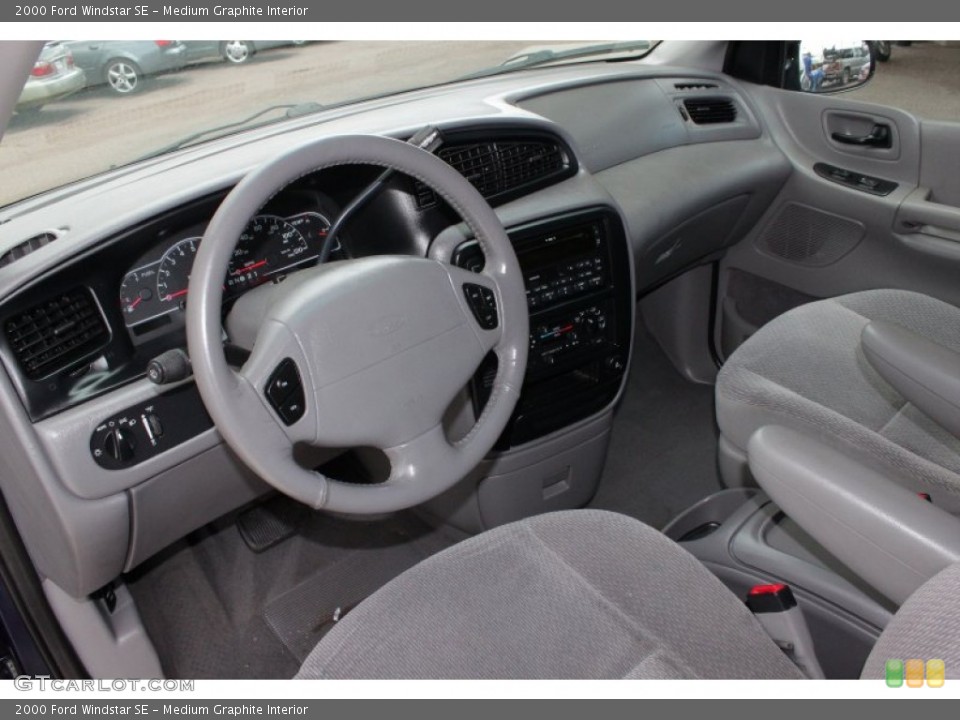 Medium Graphite Interior Photo for the 2000 Ford Windstar SE #51174291