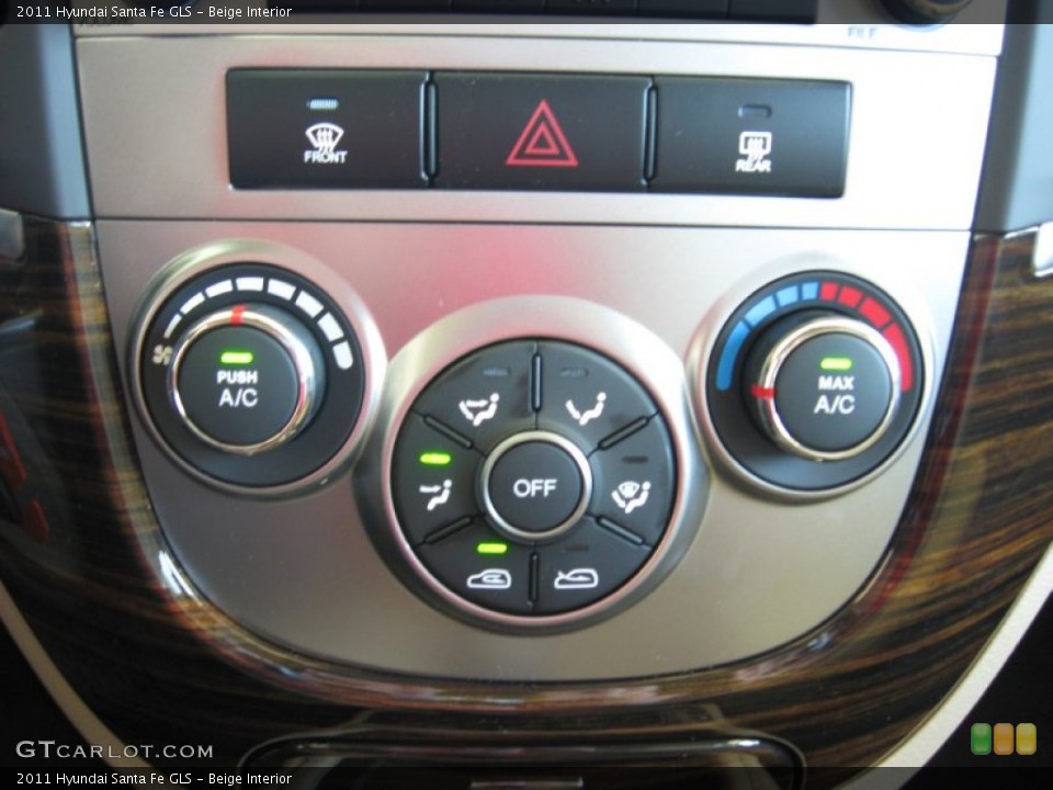 Beige Interior Controls for the 2011 Hyundai Santa Fe GLS #51174843