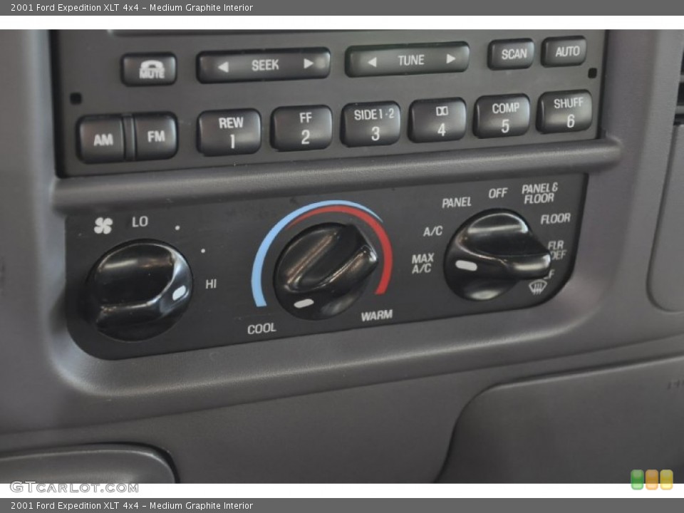 Medium Graphite Interior Controls for the 2001 Ford Expedition XLT 4x4 #51179076