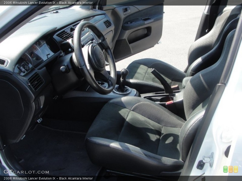 Black Alcantara Interior Photo for the 2006 Mitsubishi Lancer Evolution IX #51185007
