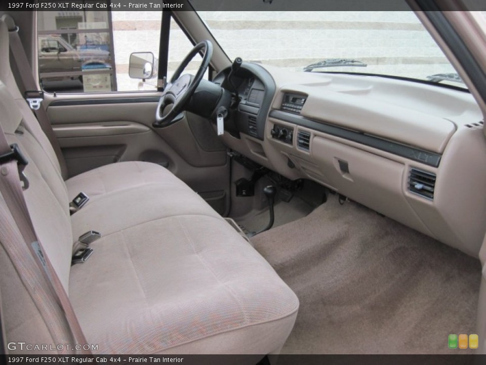 Prairie Tan Interior Photo for the 1997 Ford F250 XLT Regular Cab 4x4 #51187239