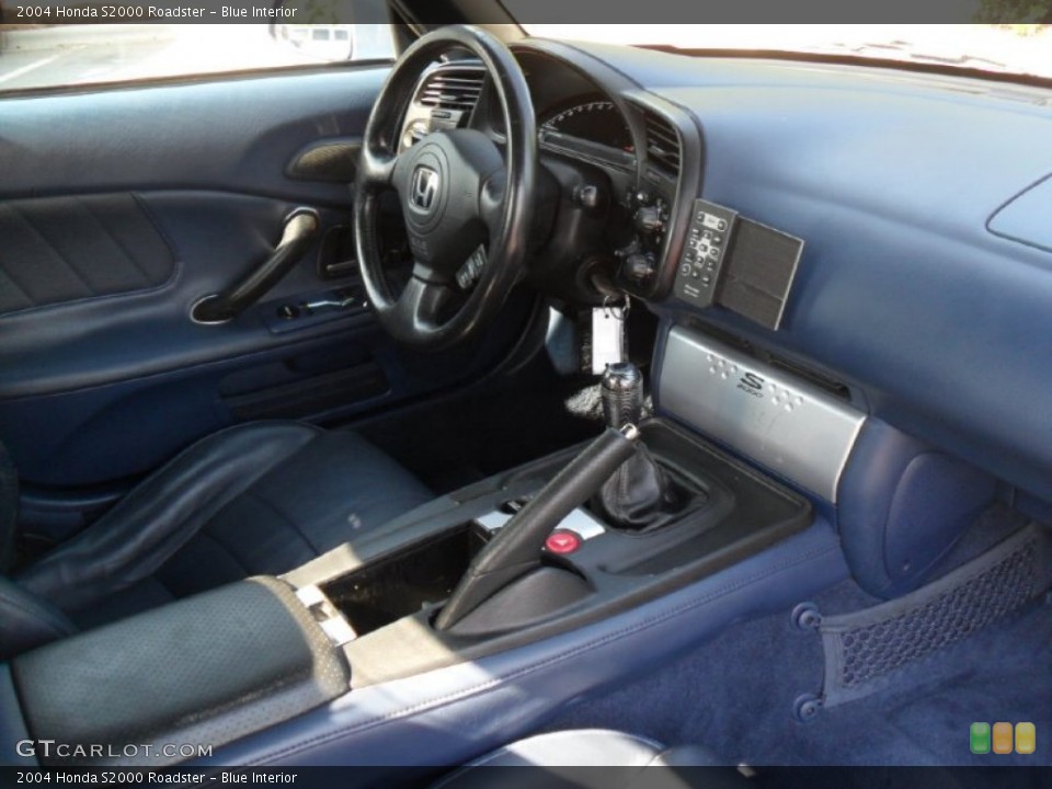 Blue Interior Photo for the 2004 Honda S2000 Roadster #51187686