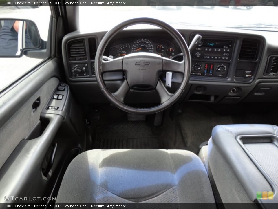 Medium Gray Interior Dashboard for the 2003 Chevrolet Silverado 1500 LS Extended Cab #51190777