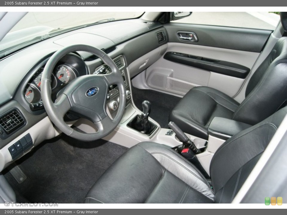Gray Interior Photo for the 2005 Subaru Forester 2.5 XT Premium #51200159