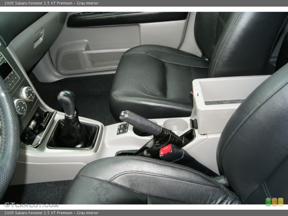 Gray Interior Photo for the 2005 Subaru Forester 2.5 XT Premium #51200189