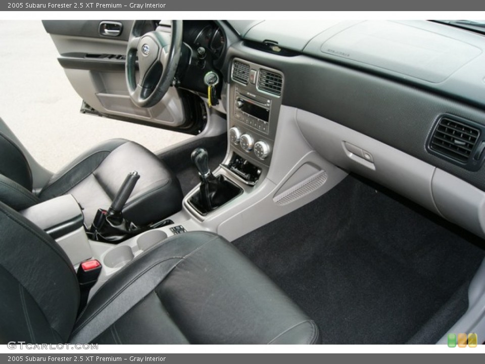 Gray Interior Photo for the 2005 Subaru Forester 2.5 XT Premium #51200219