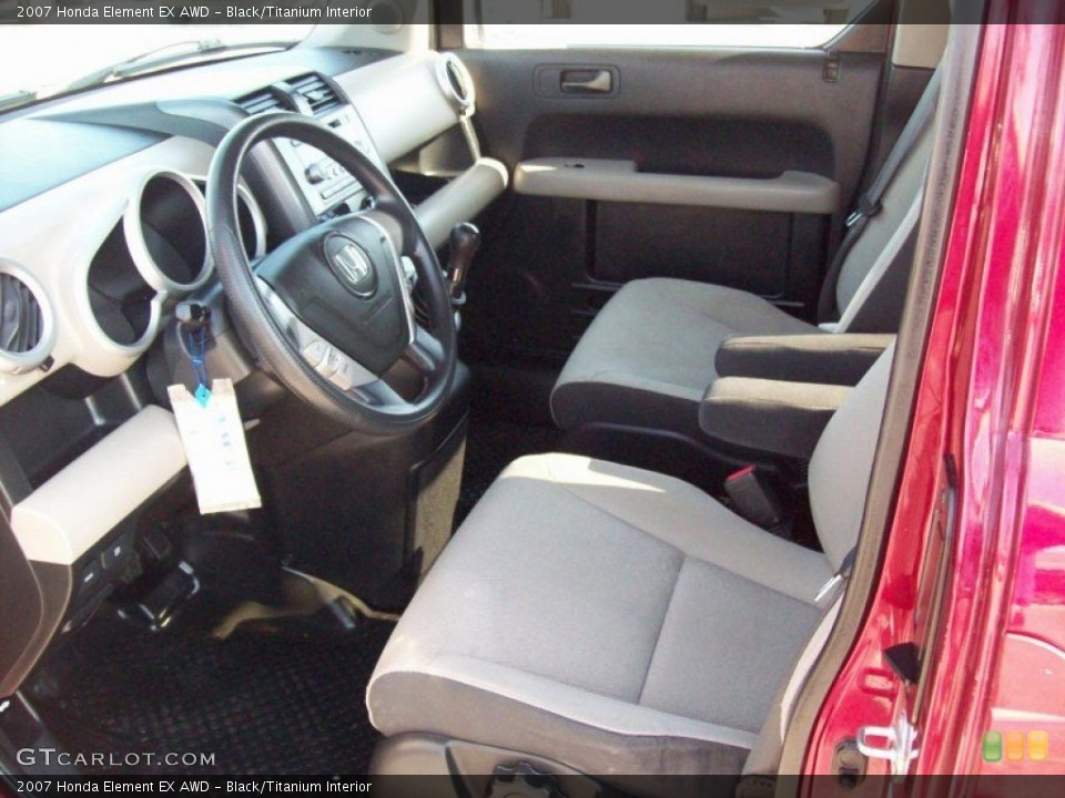 Black/Titanium Interior Photo for the 2007 Honda Element EX AWD #51207323