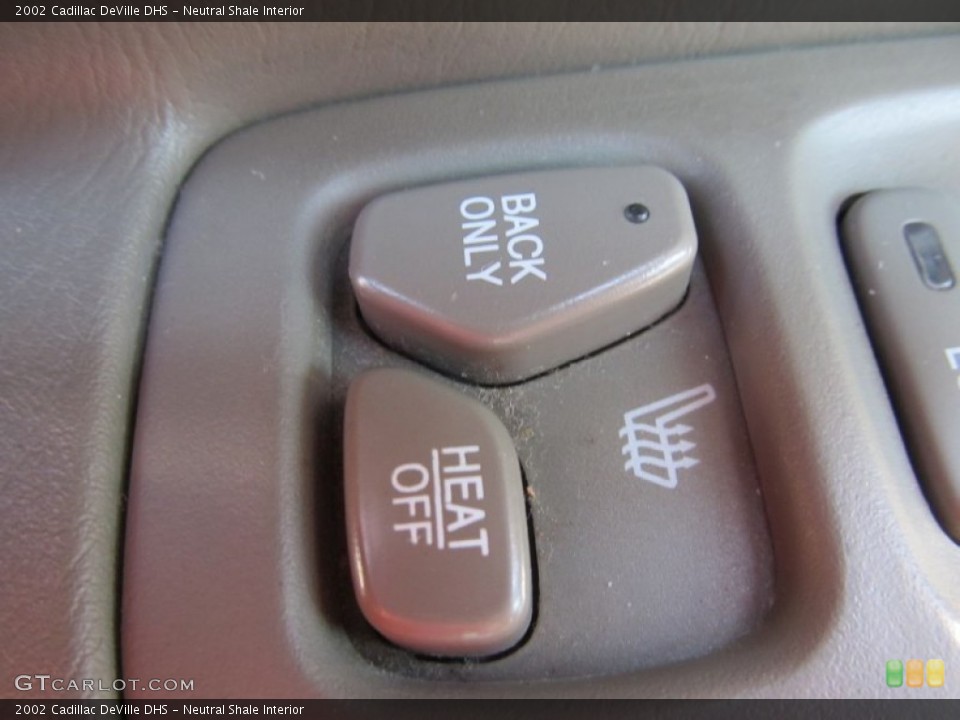 Neutral Shale Interior Controls for the 2002 Cadillac DeVille DHS #51213140