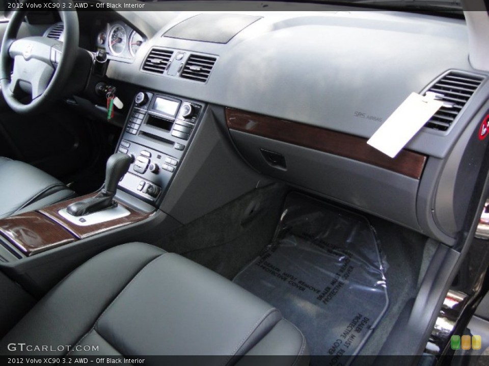 Off Black Interior Dashboard for the 2012 Volvo XC90 3.2 AWD #51219878