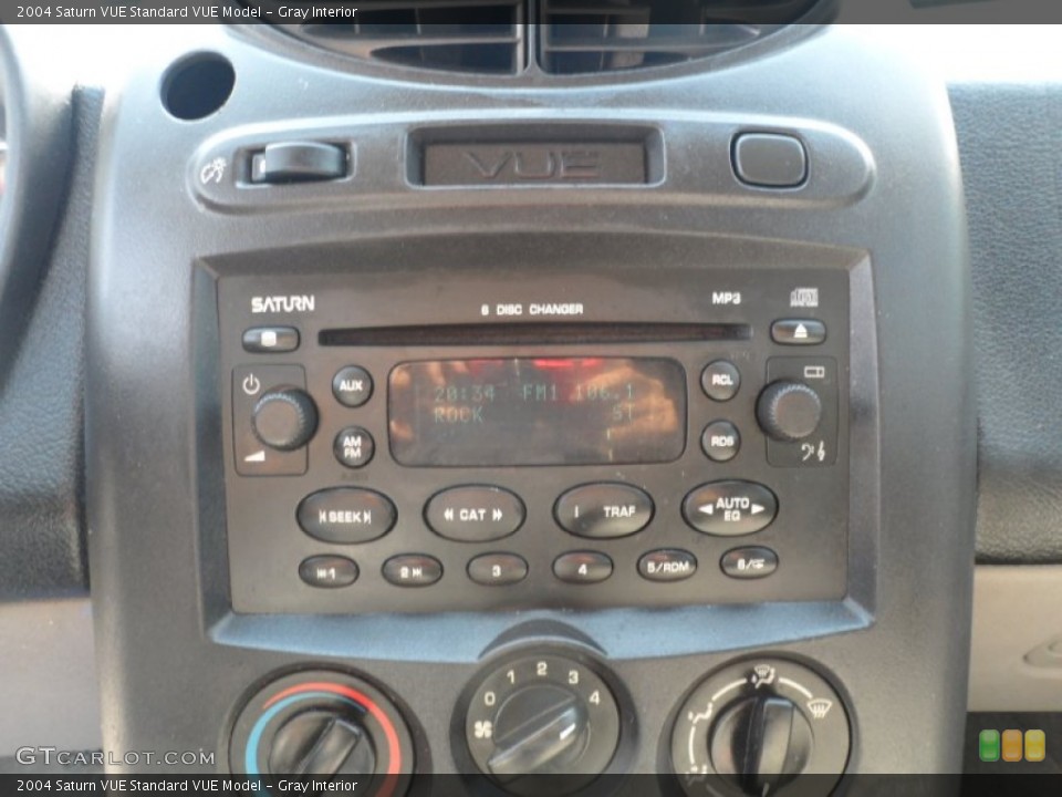 Gray Interior Controls for the 2004 Saturn VUE  #51222875