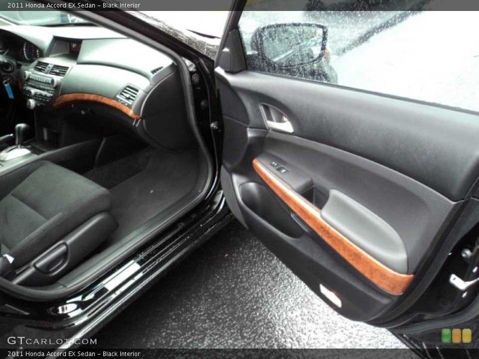 Black Interior Door Panel for the 2011 Honda Accord EX Sedan #51226208