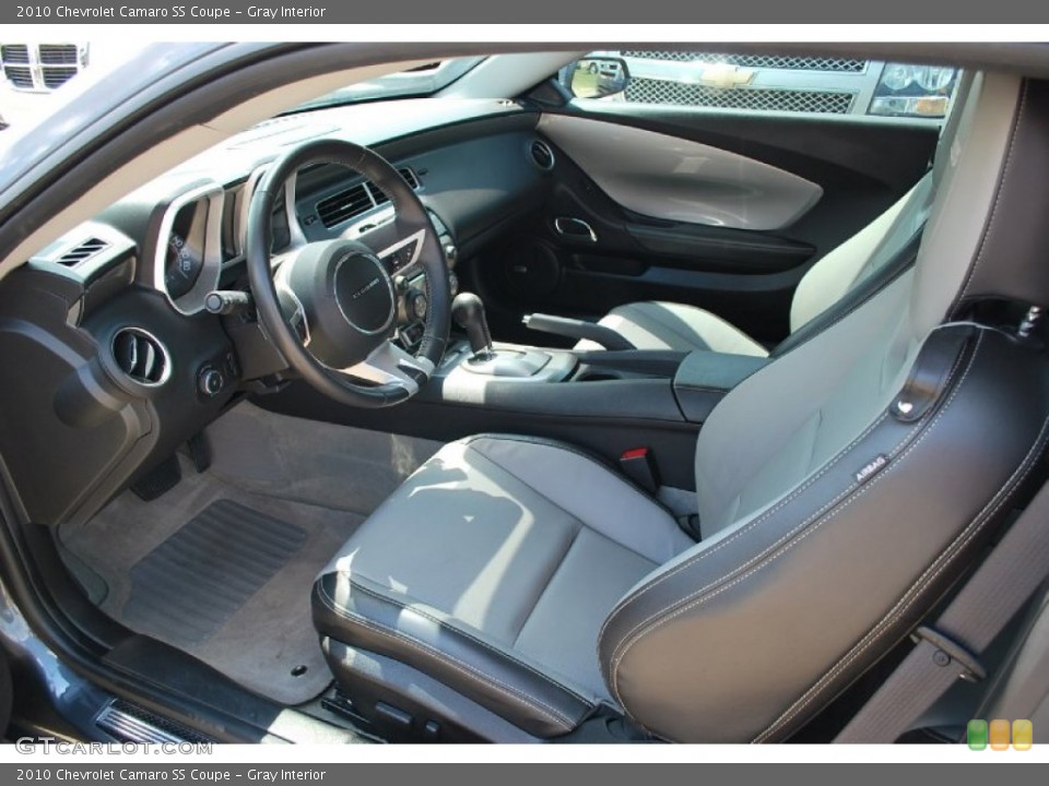 Gray Interior Photo for the 2010 Chevrolet Camaro SS Coupe #51229379