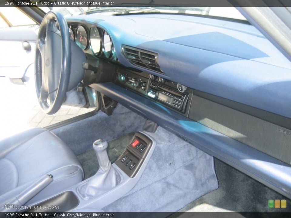 Classic Grey/Midnight Blue Interior Photo for the 1996 Porsche 911 Turbo #51231719
