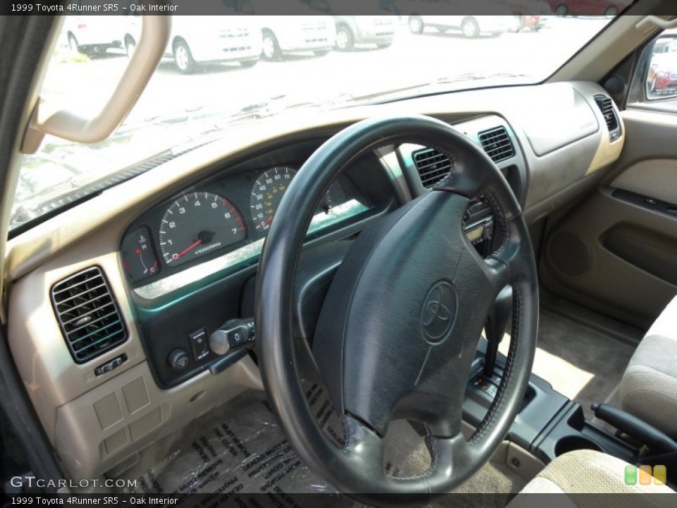 Oak Interior Photo for the 1999 Toyota 4Runner SR5 #51234584